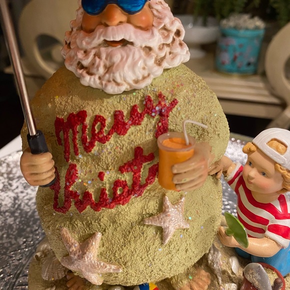 Beach Santa Music Box - Picture 6 of 6